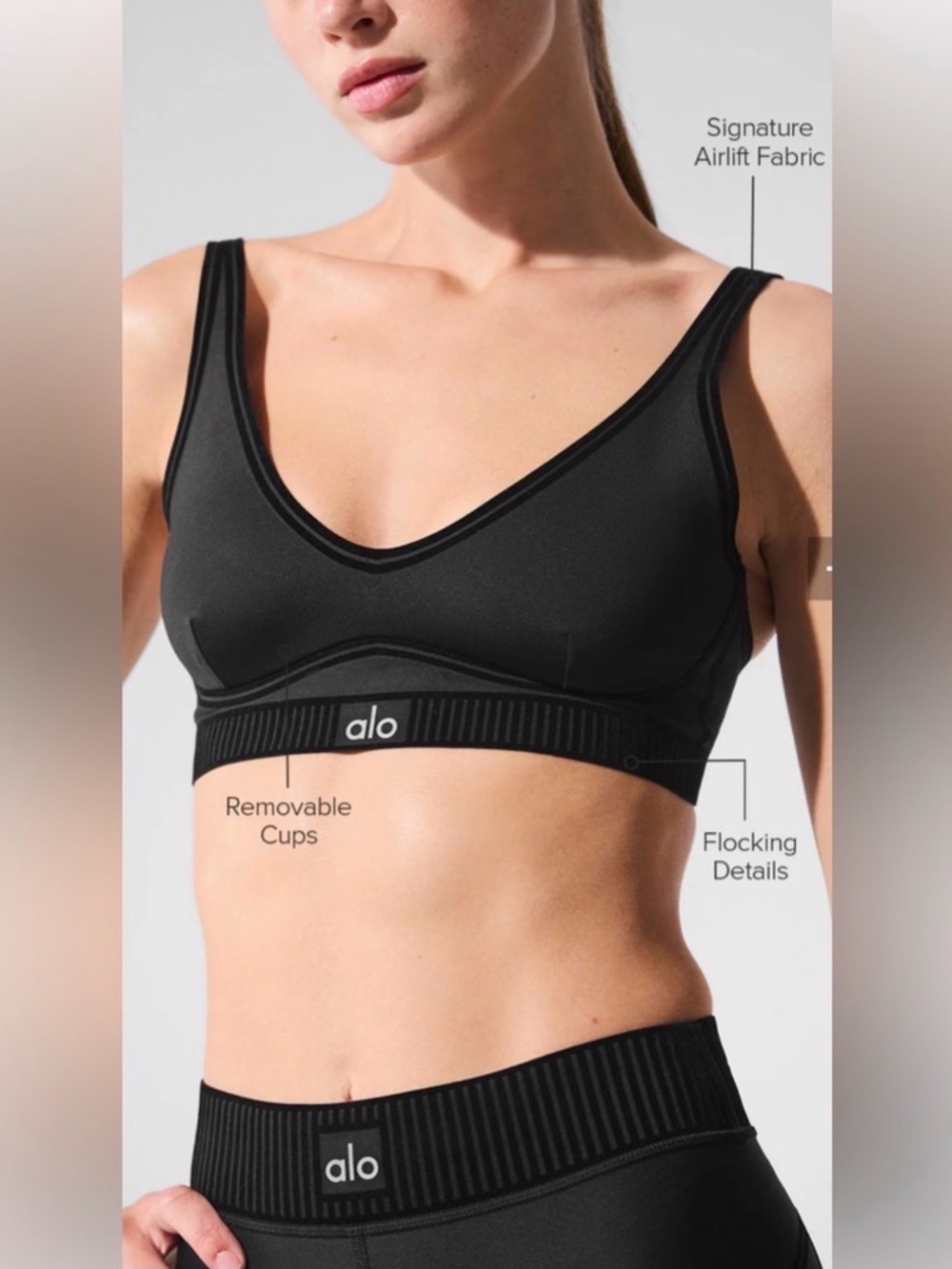 ALO Yoga Black V‑Neck Airlift Sports Bra